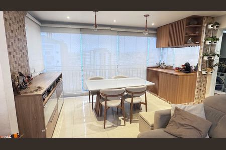 Apartamento à venda com 79m², 2 quartos e 1 vaga Apartamento à venda com 79m², 2 quartos e 1 vagaVaranda