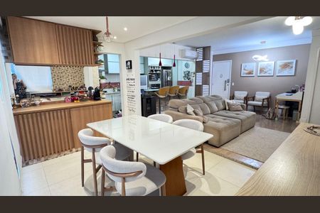 Apartamento à venda com 79m², 2 quartos e 1 vaga Apartamento à venda com 79m², 2 quartos e 1 vagaSala