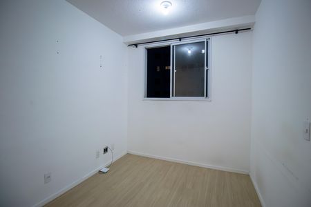 Sala de apartamento para alugar com 2 quartos, 45m² em Bonsucesso, Rio de Janeiro