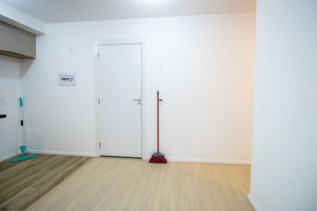 Sala de apartamento para alugar com 2 quartos, 45m² em Bonsucesso, Rio de Janeiro