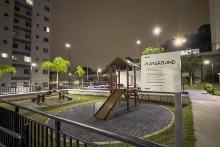 Apartamento para alugar com 45m², 2 quartos e 1 vaga Apartamento para alugar com 45m², 2 quartos e 1 vagaÁrea comum - Playground