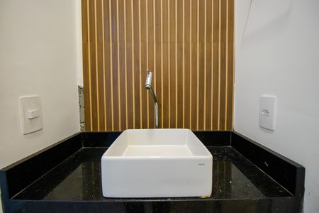 Apartamento para alugar com 45m², 2 quartos e 1 vaga Apartamento para alugar com 45m², 2 quartos e 1 vagaBanheiro