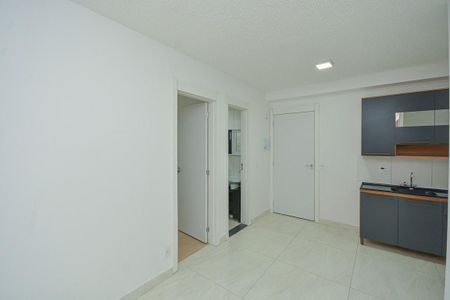 Sala de apartamento para alugar com 2 quartos, 36m² em Jardim Sabara, São Paulo