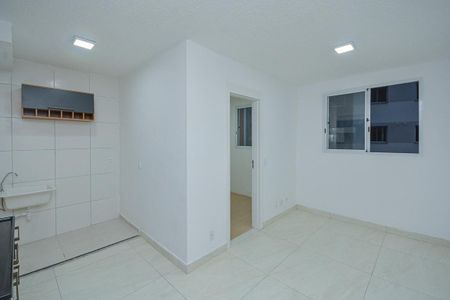 Sala de apartamento para alugar com 2 quartos, 36m² em Jardim Sabara, São Paulo