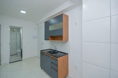 Cozinha de apartamento para alugar com 2 quartos, 36m² em Jardim Sabara, São Paulo
