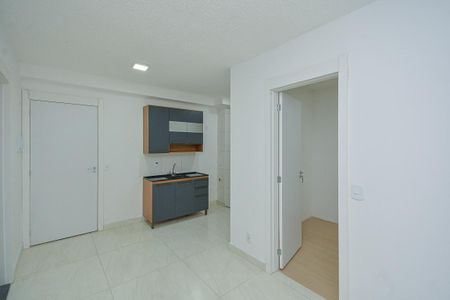 Sala de apartamento para alugar com 2 quartos, 36m² em Jardim Sabara, São Paulo