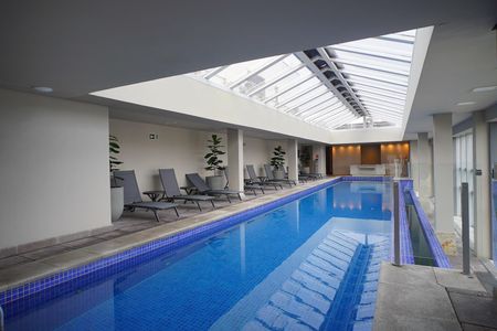 Apartamento à venda com 78m², 2 quartos e 2 vagas Apartamento à venda com 78m², 2 quartos e 2 vagasÁrea comum - Piscina