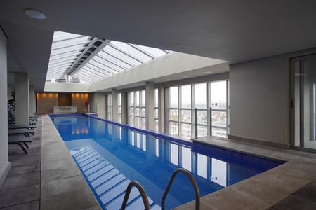 Apartamento à venda com 78m², 2 quartos e 2 vagas Apartamento à venda com 78m², 2 quartos e 2 vagasÁrea comum - Piscina