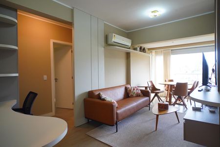 Sala  de apartamento para alugar com 2 quartos, 78m² em Petrópolis, Porto Alegre