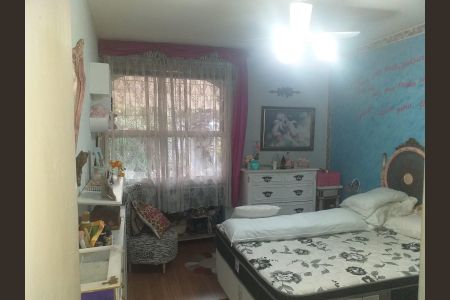 Quarto de casa à venda com 4 quartos, 360m² em Jardim Sulacap, Rio de Janeiro