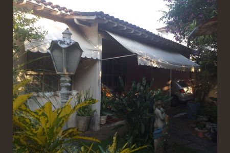 Casa à venda com 360m², 4 quartos e 4 vagasÁrea externa