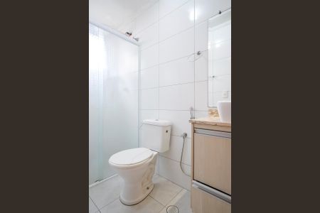 Banheiro da suíte de apartamento à venda com 2 quartos, 50m² em Santa Maria, São Caetano do Sul