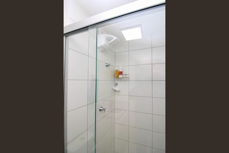 Apartamento à venda com 36m², 2 quartos e 1 vaga Apartamento à venda com 36m², 2 quartos e 1 vagaBanheiro