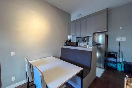 Apartamento à venda com 49m², 2 quartos e 1 vaga Apartamento à venda com 49m², 2 quartos e 1 vagaSala de Jantar