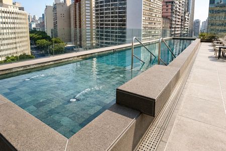 Studio para alugar com 40m², 1 quarto e 1 vagaPiscina