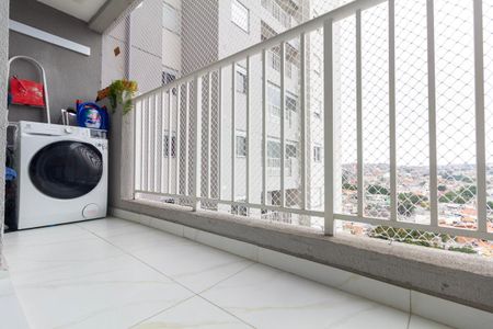 Varanda e área de serviço de apartamento à venda com 2 quartos, 41m² em Jardim Maringa, São Paulo