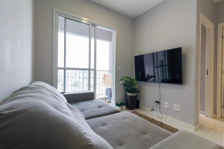 Sala de apartamento para alugar com 2 quartos, 41m² em Jardim Maringa, São Paulo