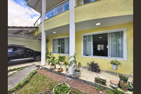 Casa de condomínio à venda com 240m², 4 quartos e 1 vaga
