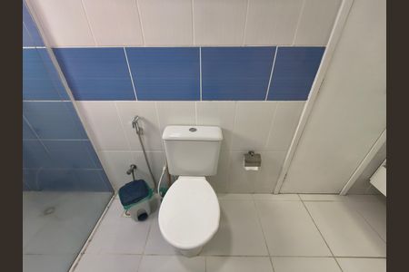 Casa de condomínio à venda com 240m², 4 quartos e 1 vaga