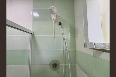 Casa de condomínio à venda com 240m², 4 quartos e 1 vaga