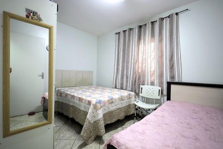 Casa à venda com 107m², 3 quartos e 3 vagas Casa à venda com 107m², 3 quartos e 3 vagasQuarto 1