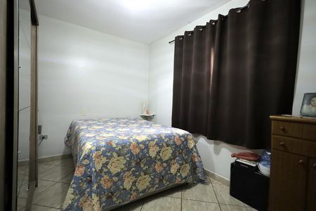 Casa à venda com 107m², 3 quartos e 3 vagas Casa à venda com 107m², 3 quartos e 3 vagasQuarto 2