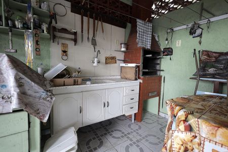 Casa à venda com 107m², 3 quartos e 3 vagas Casa à venda com 107m², 3 quartos e 3 vagasQuintal e churrasqueira