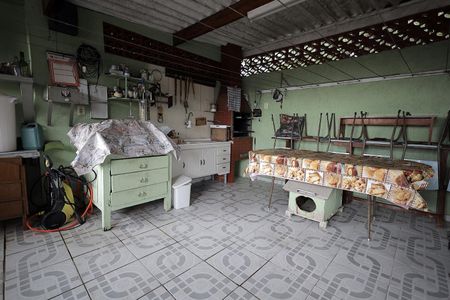 Casa à venda com 107m², 3 quartos e 3 vagas Casa à venda com 107m², 3 quartos e 3 vagasQuintal e churrasqueira