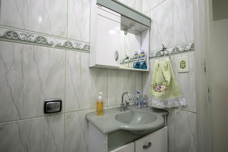 Casa à venda com 107m², 3 quartos e 3 vagas Casa à venda com 107m², 3 quartos e 3 vagasBanheiro