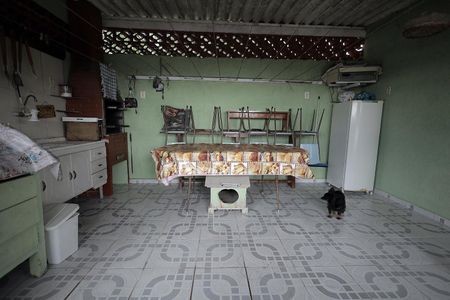 Casa à venda com 107m², 3 quartos e 3 vagas Casa à venda com 107m², 3 quartos e 3 vagasQuintal e churrasqueira