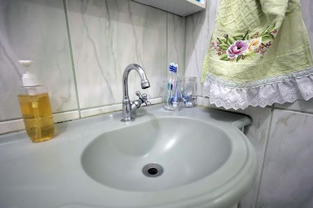 Casa à venda com 107m², 3 quartos e 3 vagas Casa à venda com 107m², 3 quartos e 3 vagasBanheiro
