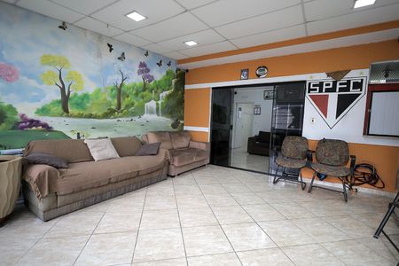 Casa à venda com 107m², 3 quartos e 3 vagas Casa à venda com 107m², 3 quartos e 3 vagasSacada