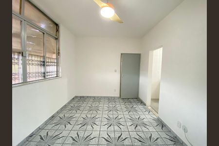 Apartamento para alugar com 48m², 2 quartos e sem vaga