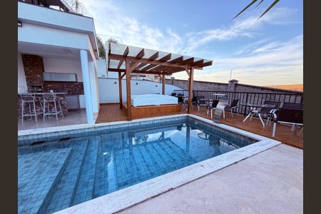Casa para alugar com 730m², 4 quartos e 3 vagas Casa para alugar com 730m², 4 quartos e 3 vagasÁrea de lazer