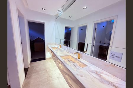 Casa para alugar com 730m², 4 quartos e 3 vagas