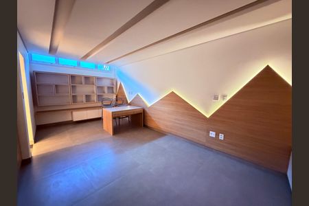 Casa para alugar com 730m², 4 quartos e 3 vagas Casa para alugar com 730m², 4 quartos e 3 vagasQuarto 4