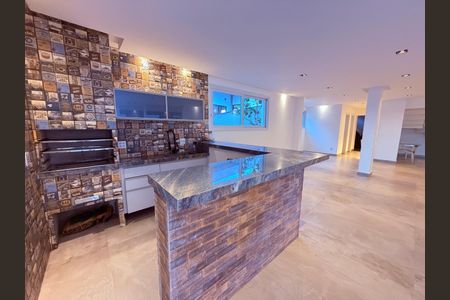 Casa para alugar com 730m², 4 quartos e 3 vagas