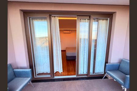Casa para alugar com 730m², 4 quartos e 3 vagas