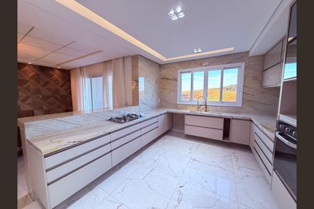 Casa para alugar com 730m², 4 quartos e 3 vagas Casa para alugar com 730m², 4 quartos e 3 vagasCozinha