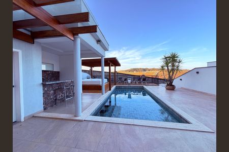 Casa para alugar com 730m², 4 quartos e 3 vagas Casa para alugar com 730m², 4 quartos e 3 vagasÁrea de lazer