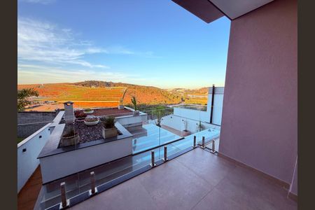 Casa para alugar com 730m², 4 quartos e 3 vagas Casa para alugar com 730m², 4 quartos e 3 vagasVaranda