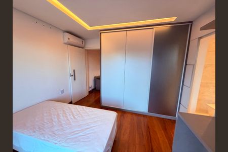 Casa para alugar com 730m², 4 quartos e 3 vagas Casa para alugar com 730m², 4 quartos e 3 vagasQuarto 3