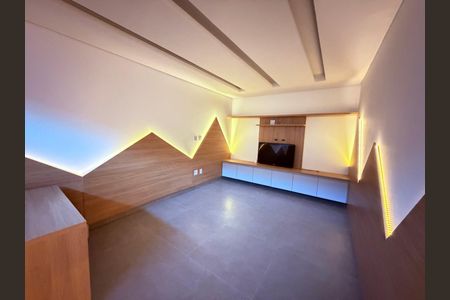 Casa para alugar com 730m², 4 quartos e 3 vagas Casa para alugar com 730m², 4 quartos e 3 vagasQuarto 4