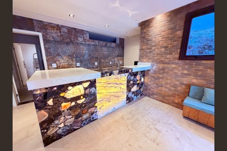 Casa para alugar com 730m², 4 quartos e 3 vagas
