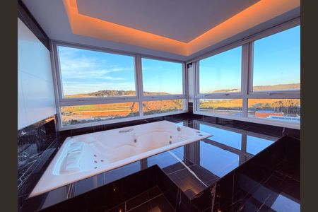 Casa para alugar com 730m², 4 quartos e 3 vagas