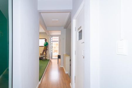 Casa para alugar com 190m², 2 quartos e 2 vagas Casa para alugar com 190m², 2 quartos e 2 vagasCorredor Piso Superior