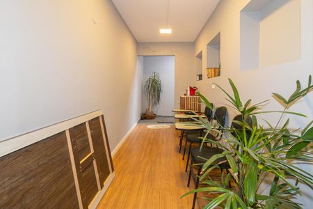 Casa para alugar com 190m², 2 quartos e 2 vagas Casa para alugar com 190m², 2 quartos e 2 vagasCorredor
