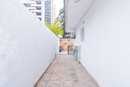 Casa para alugar com 190m², 2 quartos e 2 vagas Casa para alugar com 190m², 2 quartos e 2 vagasQuintal