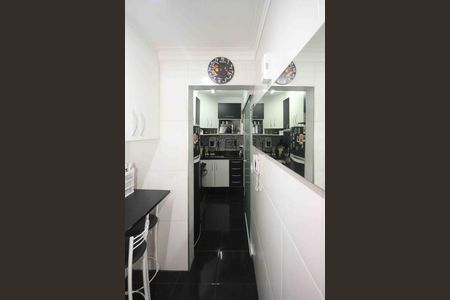 Cozinha de apartamento à venda com 2 quartos, 46m² em Jardim Dona Sinha, São Paulo