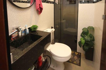 Banheiro de apartamento à venda com 2 quartos, 46m² em Jardim Dona Sinha, São Paulo